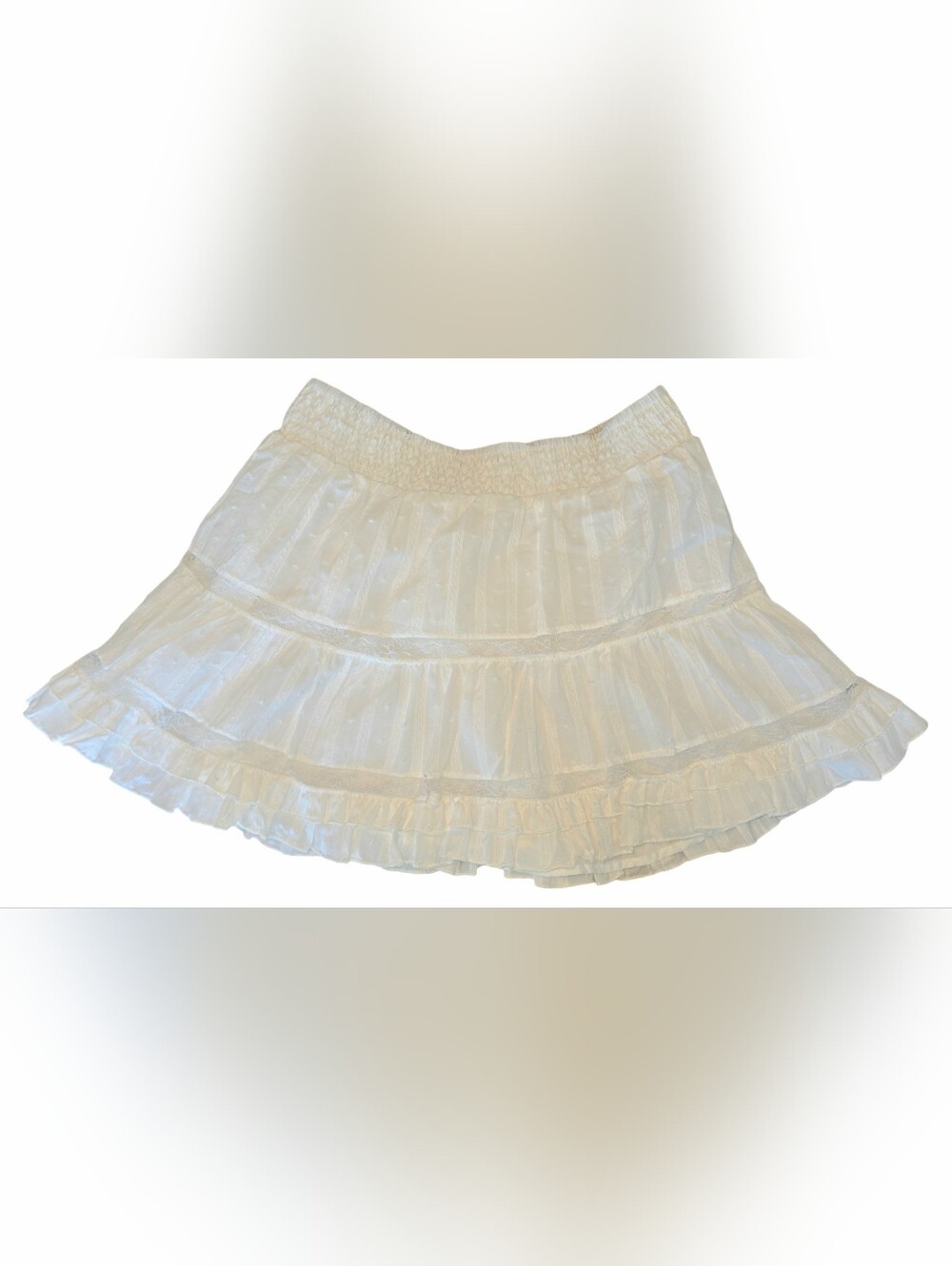 NWT Small Statement White Tiered Lace Ruffled Hem